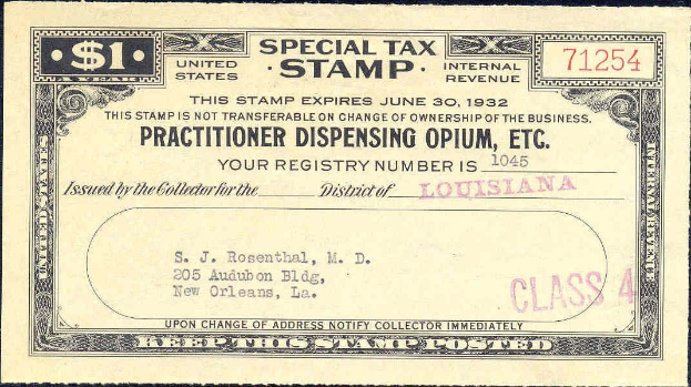 Schwarzer Hintergrund mit einem speziellen Steuerzeichen "Practitioner Dispensing Opium, Inc."