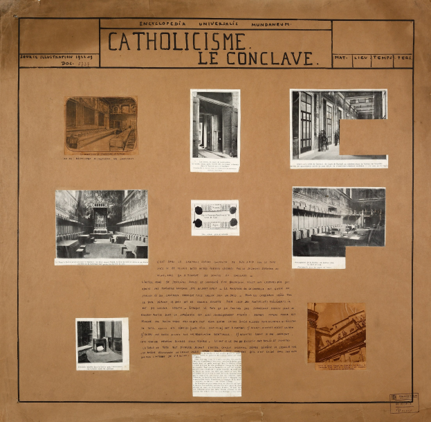 Ein Buch mit Bildern und Texten, das die Geschichte der katholischen Kirche dokumentiert, einschließlich Fotos von ihren Rumen, Fluren und erhaltenen Artefakten.