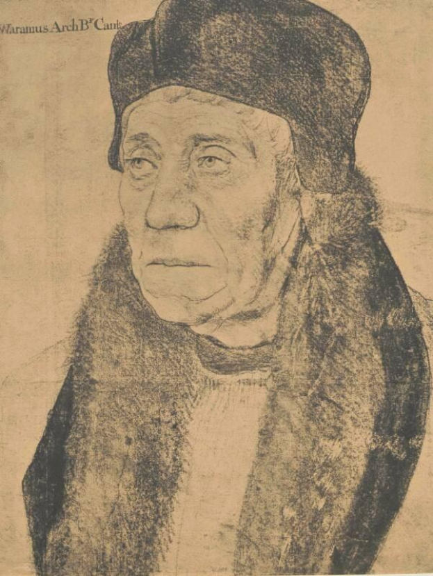 Eine ältere Frau mit schwarzem Hut und einem Pelzcape, die ihre Hönde öffentlich mit einem sanften Ausdruck hölt, ihr Haar zu einem Dutt gebunden und ihre Augen zur Seite schauend.